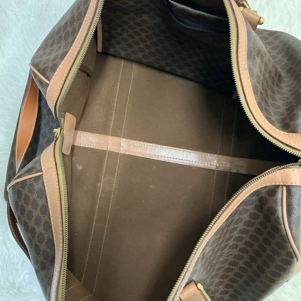 希少ラージサイズ CELINE ボストンバッグ 鍵 カデナ 南京錠 ショルダー