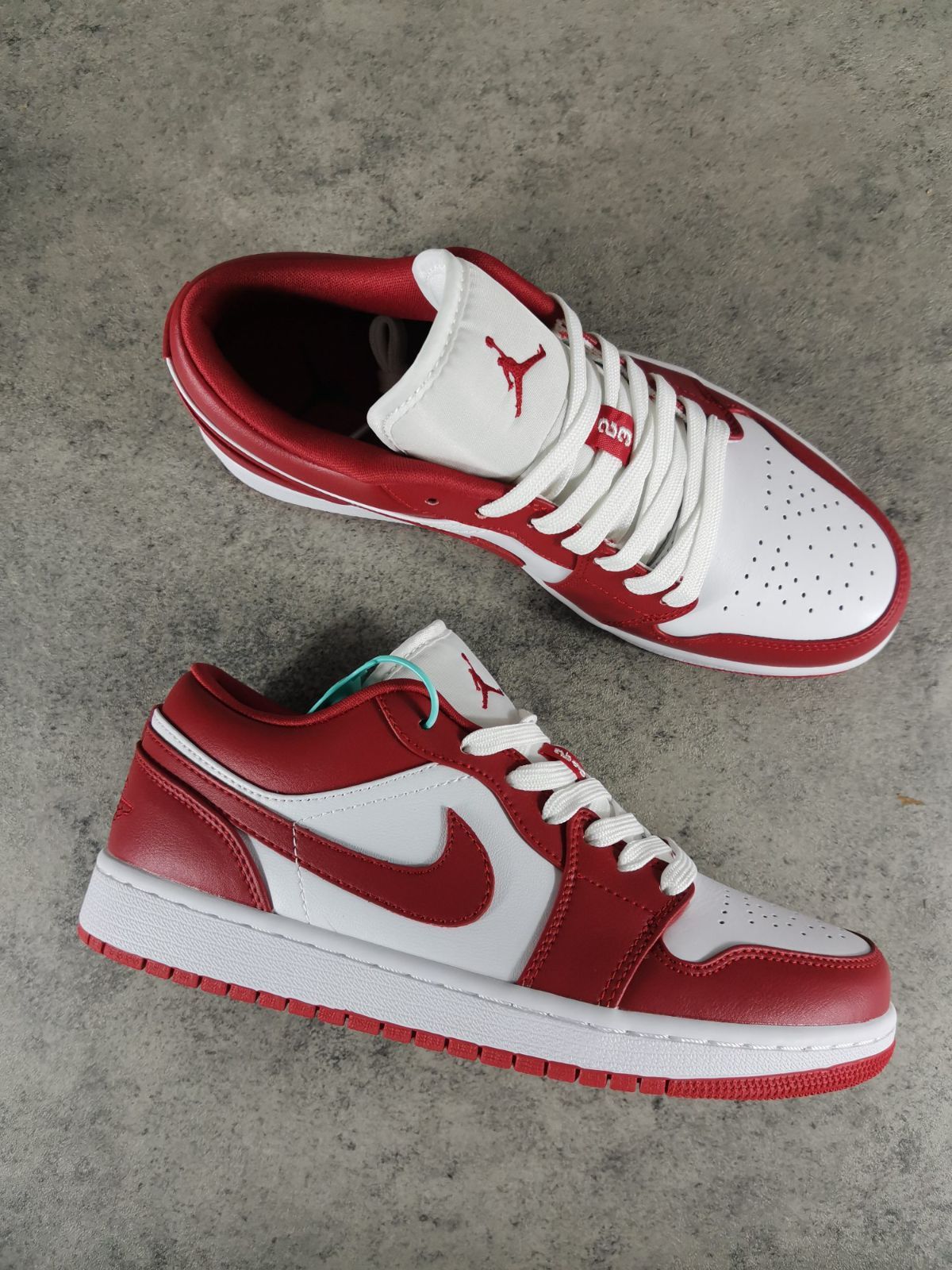 Air Jordan 1 Low gym red