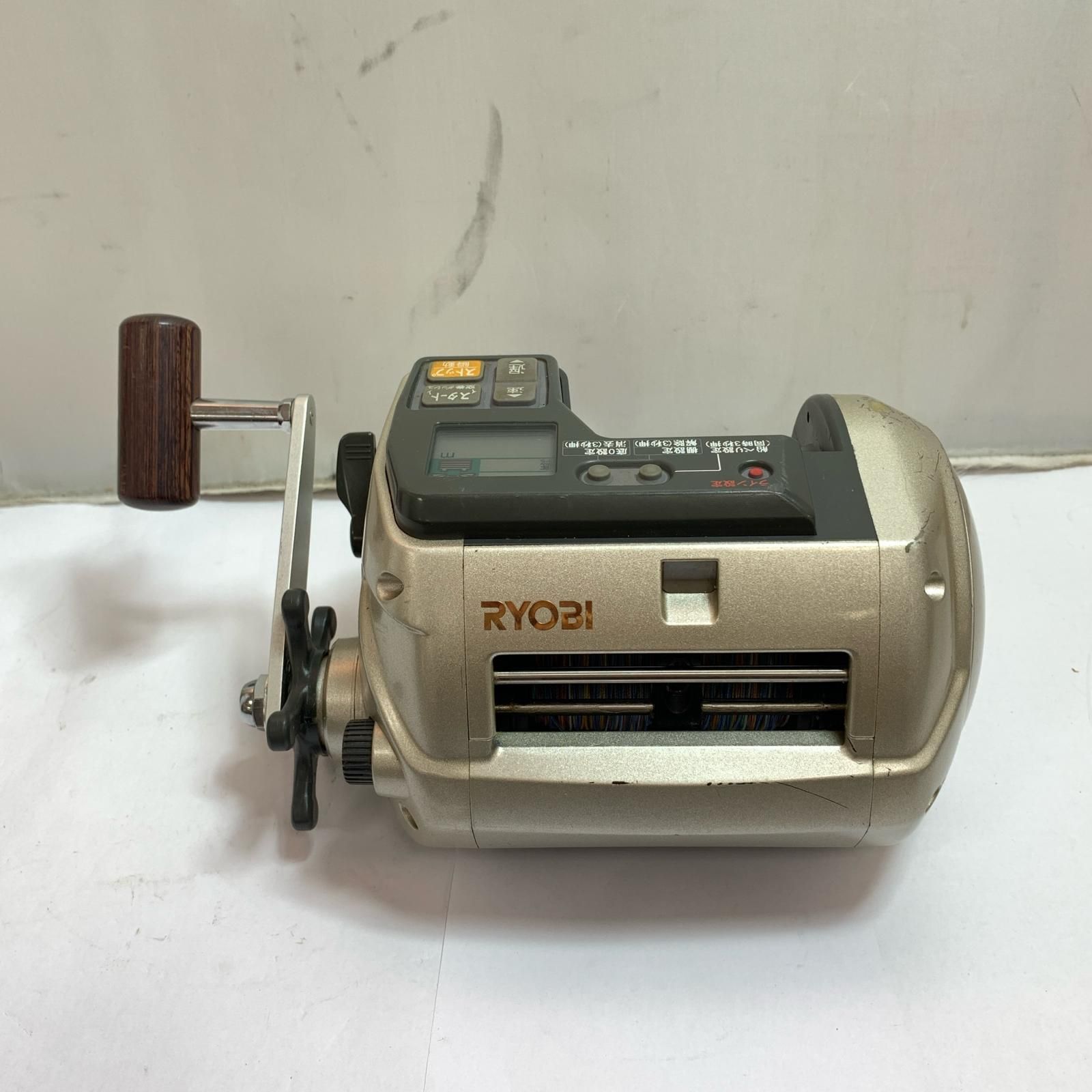 【新古品】ΣΣRYOBI リョービ 電動リール アドベンチャー VS900-L RYOBI リョービ 電動リール 箱・コード付 アドベンチャー SS900 - メルカリ