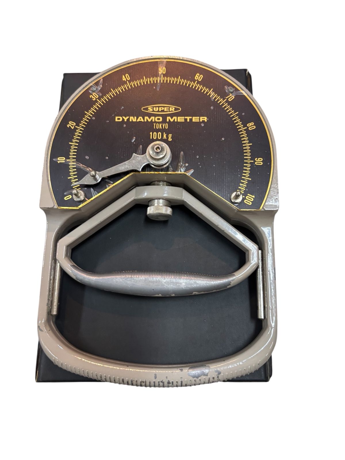 昭和レトロ 約50年前握力計 SUPER DYNAMO METER TOKYO 100kg