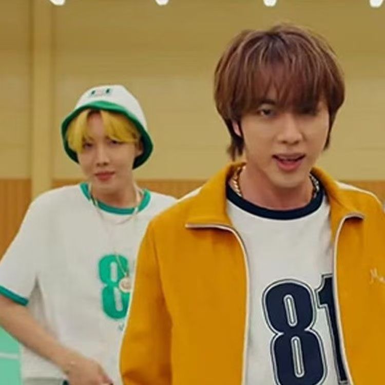 BTS Butter XL Tシャツとグッズセット BTS グッズ Tシャツ Butter XL - メルカリ