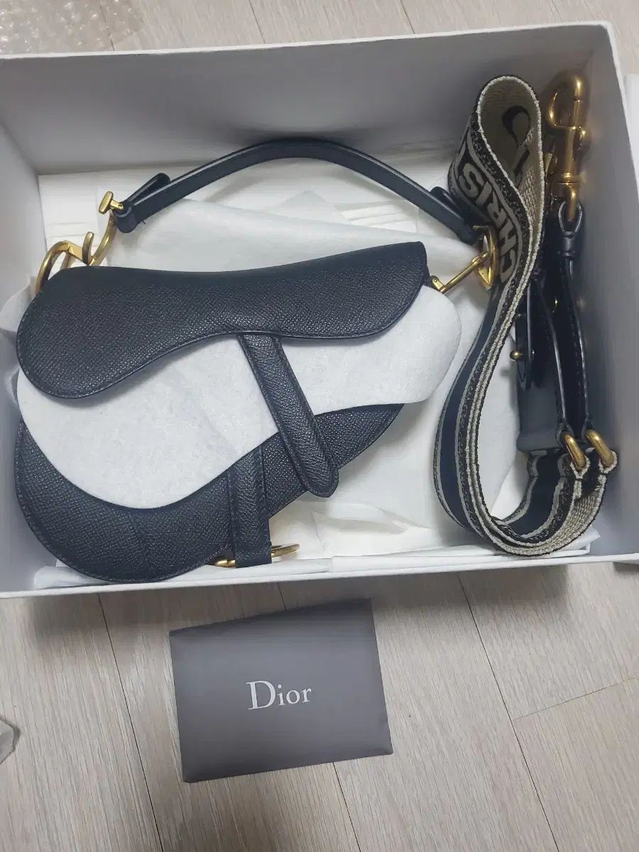 ディオール SADDLE サドル ショルダーバッグ Dior ホワイト サドル