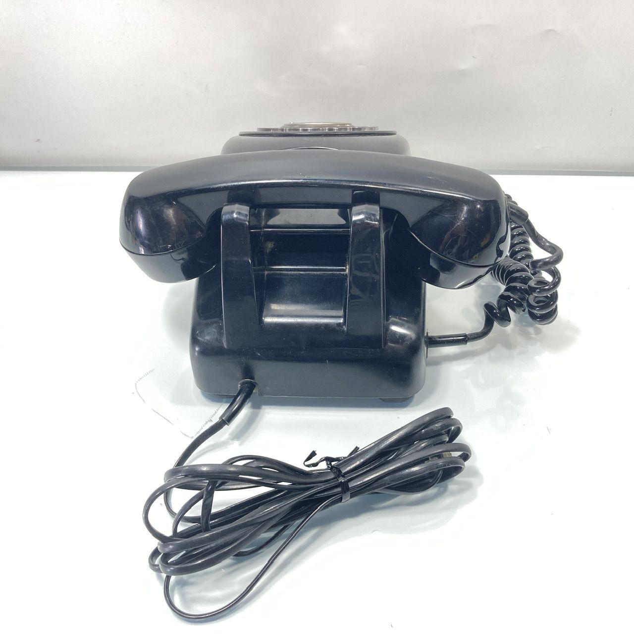 黒電話 ダイヤル式 昭和レトロ ジャンク品 (管理番号：OKU10469/B4-80 