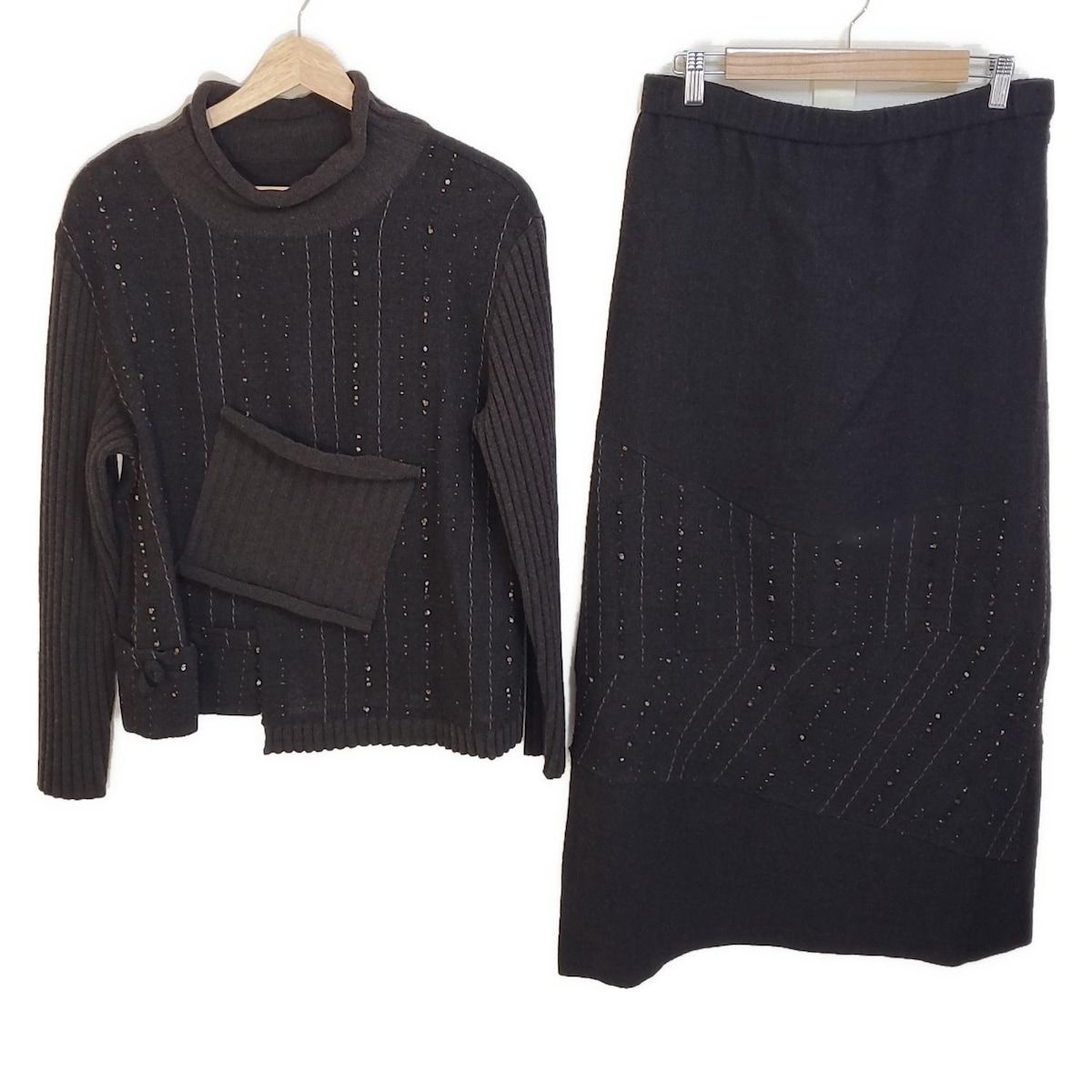 慈雨 ジウ センソユニコ スカートセットアップ レディース - ダークブラウン×ブラウン ニット ステッチ