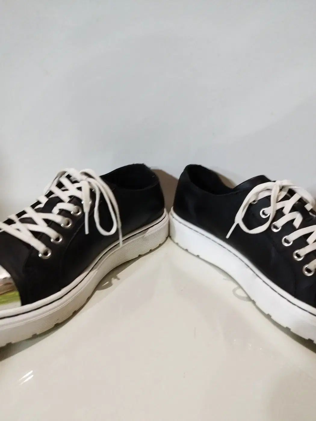 ドクターマーチン　スニーカー uk8 270mm DR. MARTENS(ドクターマーチン) アレクセイ メタル