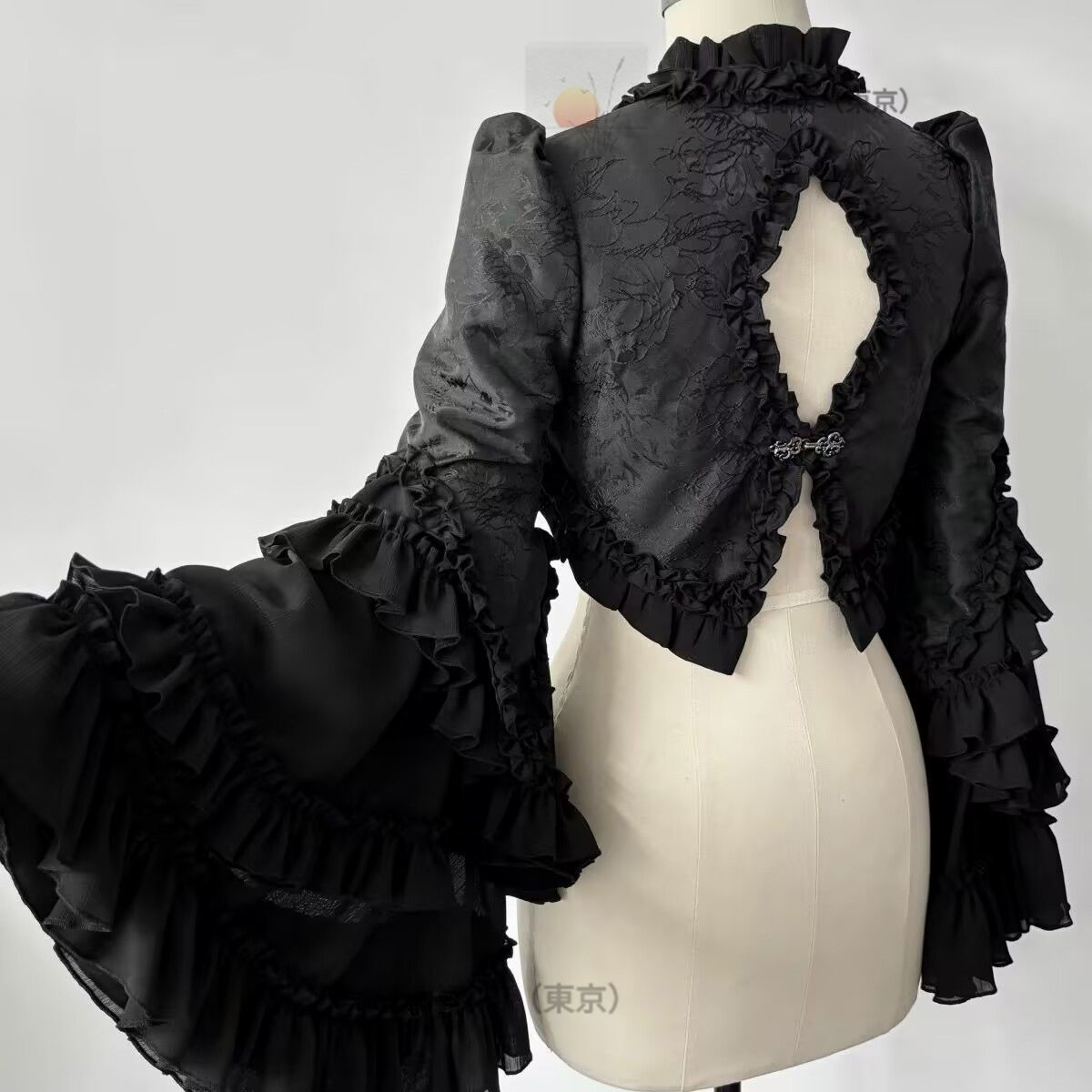 極美品✨ ショートボレロ　羽織り　姫袖　ゴスロリ　黒　高級感 157213708_a68506c8-7f01-4eff-