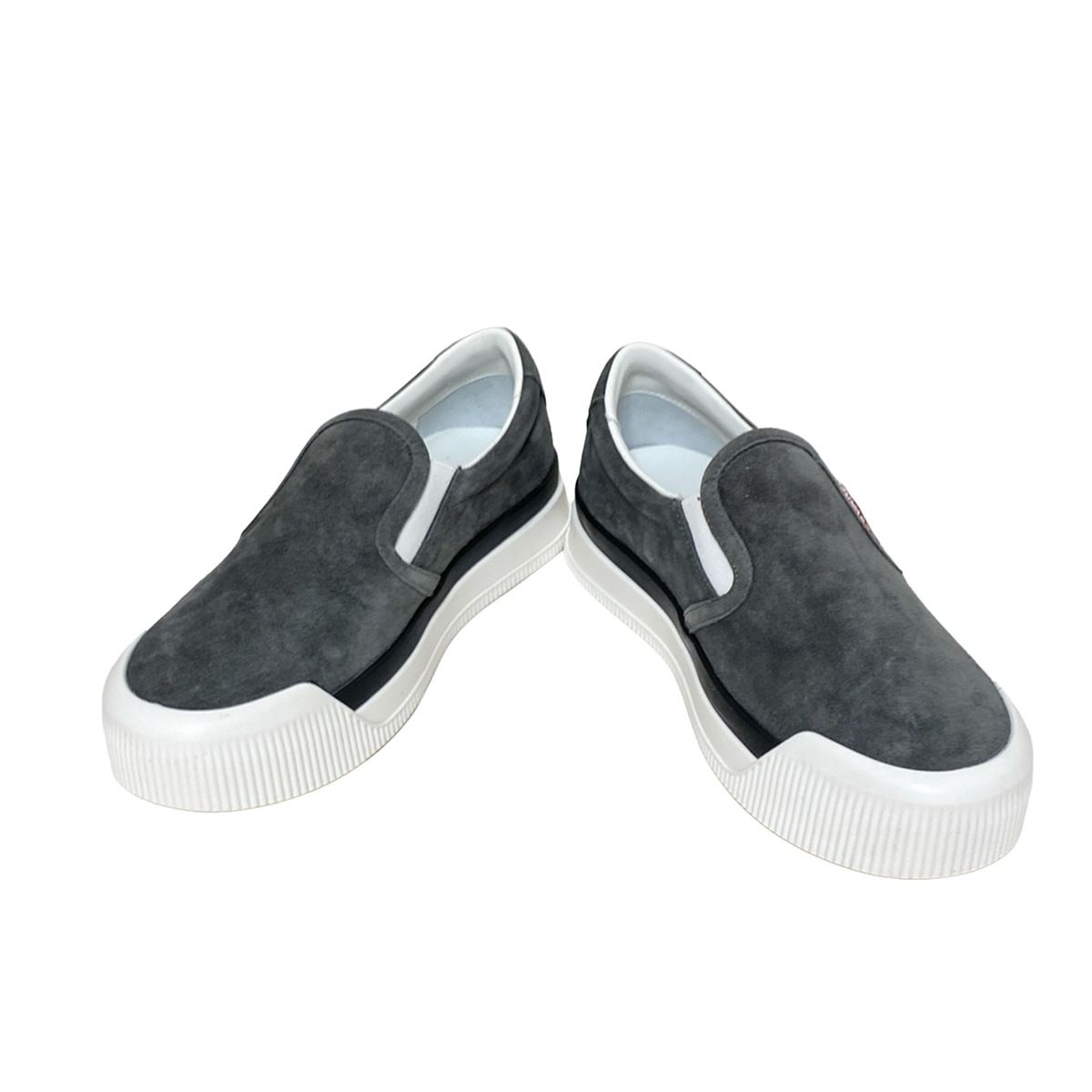 DSQUARED2【ロゴエンボススリッポン☆グレー】関税送料込 DSQUARED2【ロゴエンボススリッポン☆グレー】関税送料込