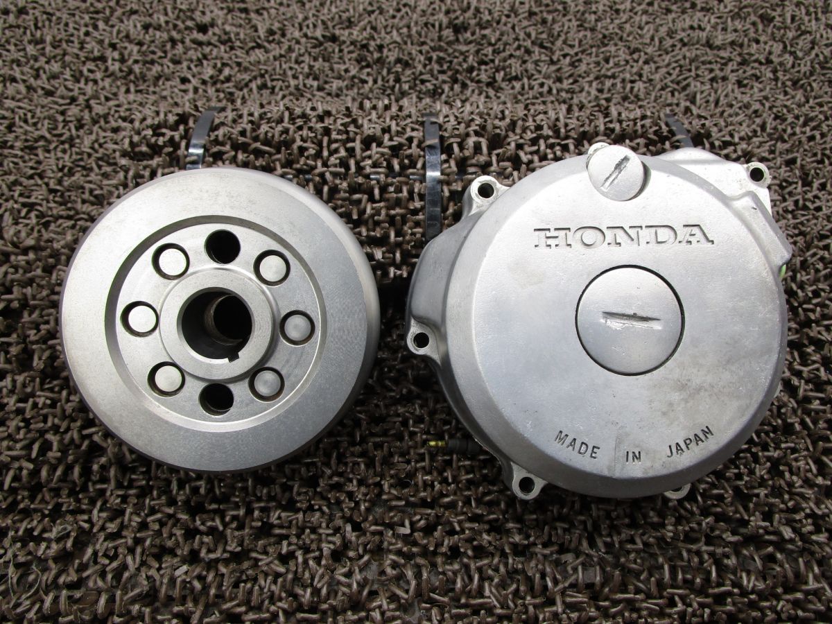 XLR250R ジェネレーターカバー フライホイール ダイナモ △A6436 MD22 ホンダ MD17E キャブ車 XLR250R-4