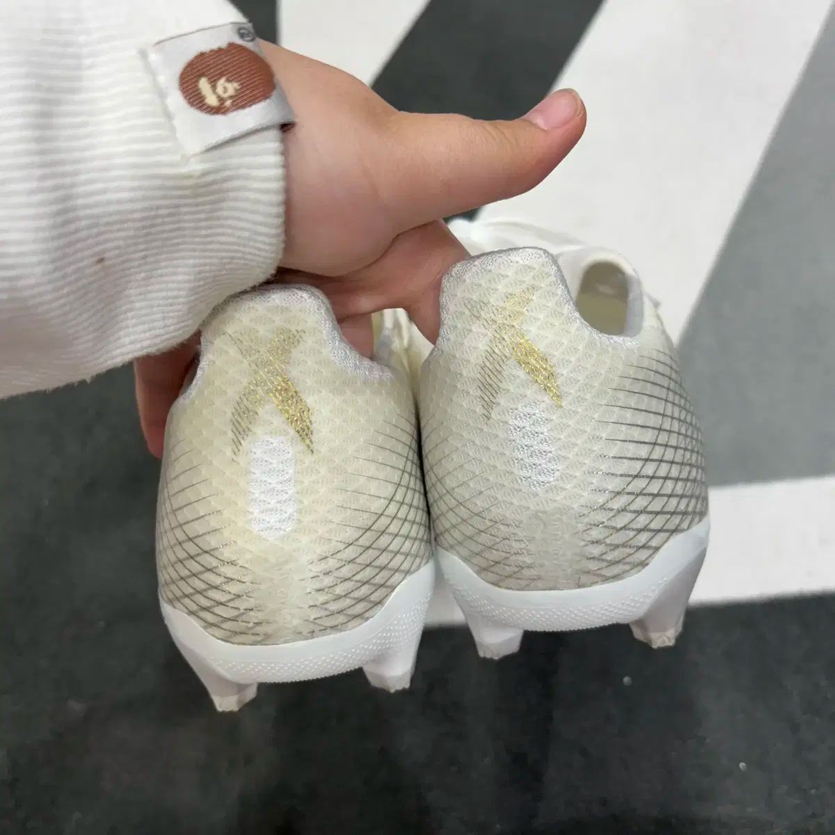 アディダス サッカーシューズ