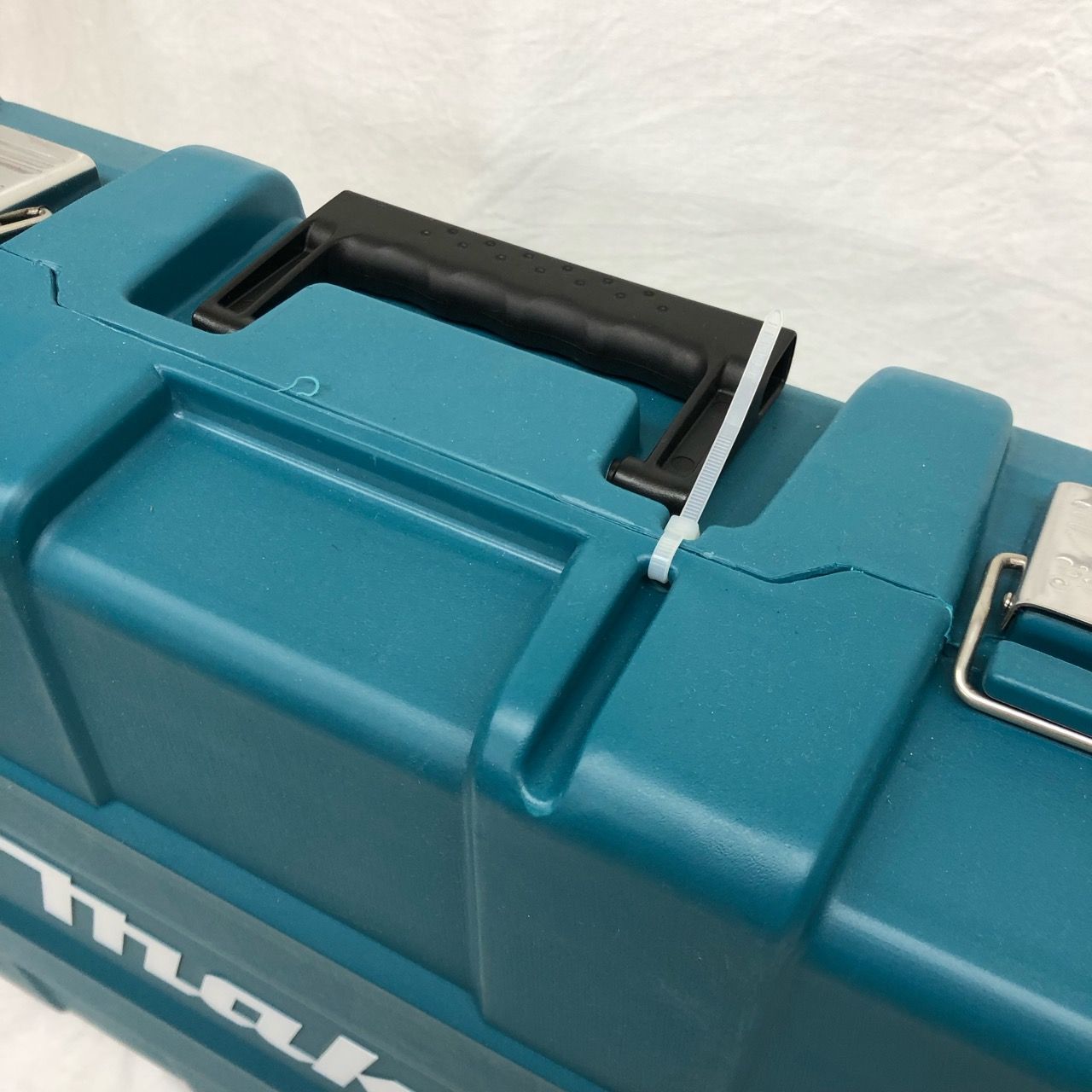 ☆□【未開封品】 makita マキタ 充電式鉄筋結束機 TR181DRGX バッテリー2個(18V 6.0Ah) 充電器 ケース付　保管品