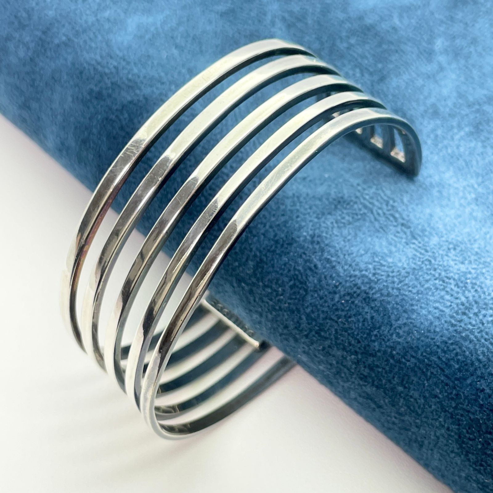 希少⭐︎【国内限定】フィリップオーディベール　バングル フィリップオーディベール バングル - メルカリ