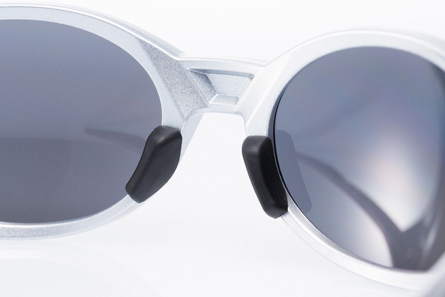  オークリー アイジャケットレダックス oo 9438-0558 ハイブリッジフィット スポーツサングラス 偏光レンズ プリズム OAKLEY EYEJACKET REDUX サングラス 小物