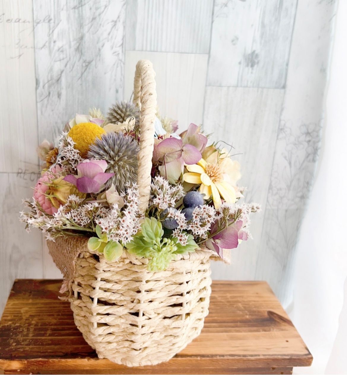 ﾟ・*:.｡❁ドライフラワーバスケット✿.*・カゴアレンジメント