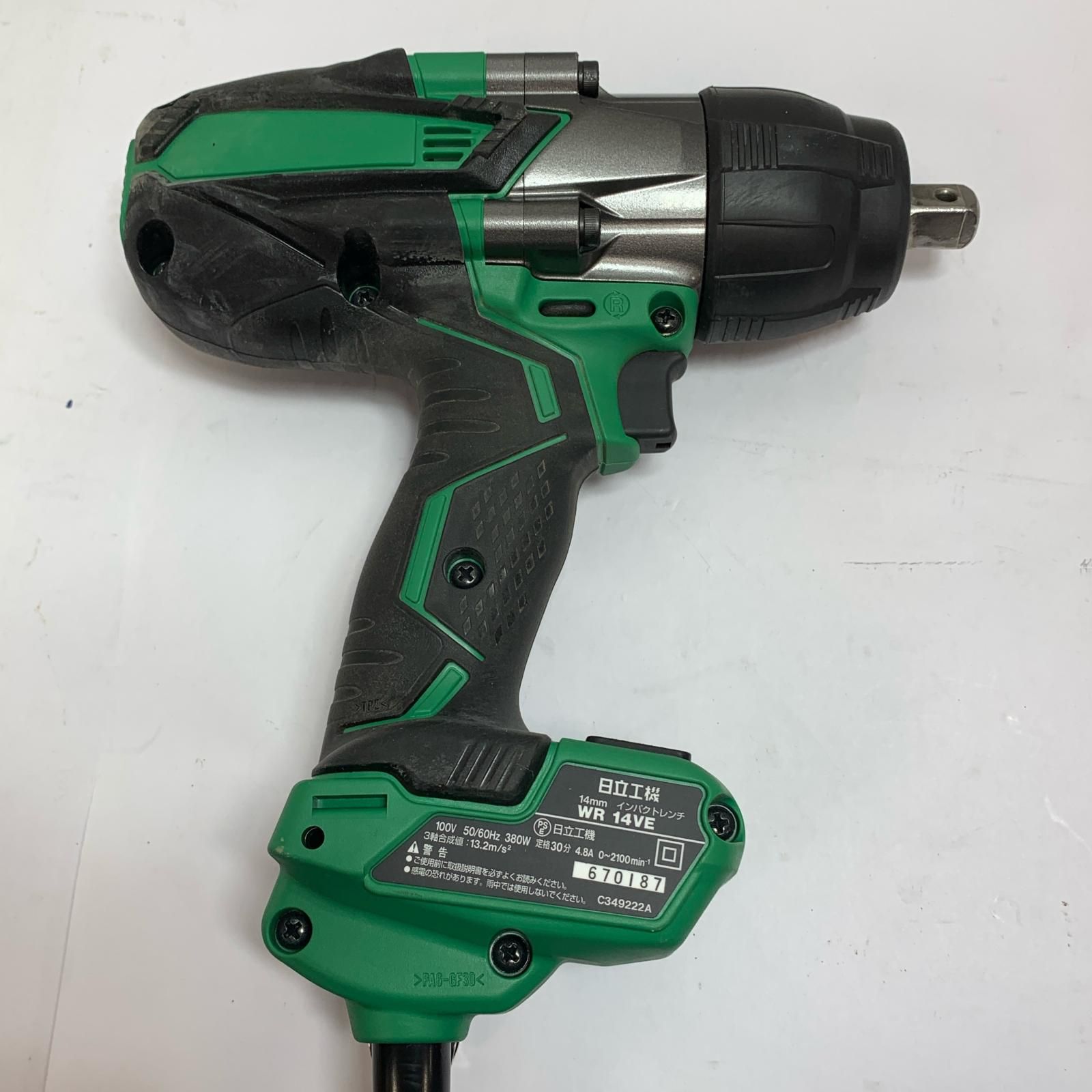 コード式インパクトレンチ ケースにヨゴレあり
