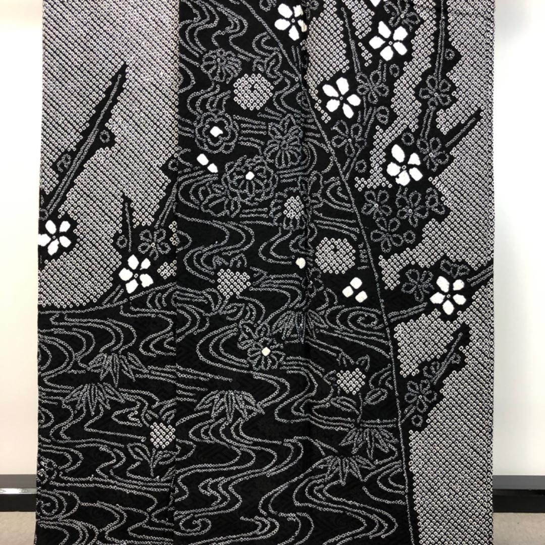 流水に花模様