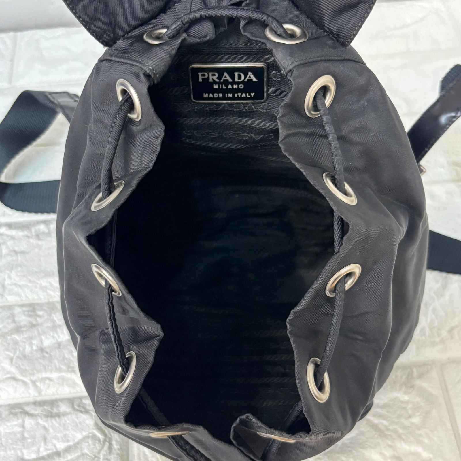 PRADA プラダ ミニリュック バックパック 三角ロゴ ブラック PRADA 極 美品 希少品 プラダ 三角ロゴ 金具 ナイロン ミニ リュック
