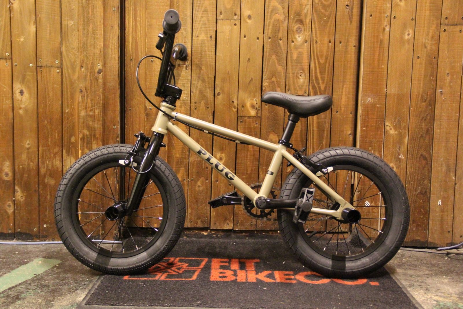 BMX 14インチ TNB PLUG 14 FAT TIRE D-BLUE | ochge.org