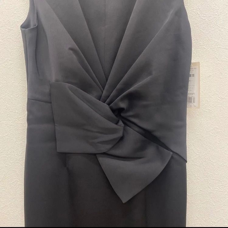 サテンクロスドレープワンピース