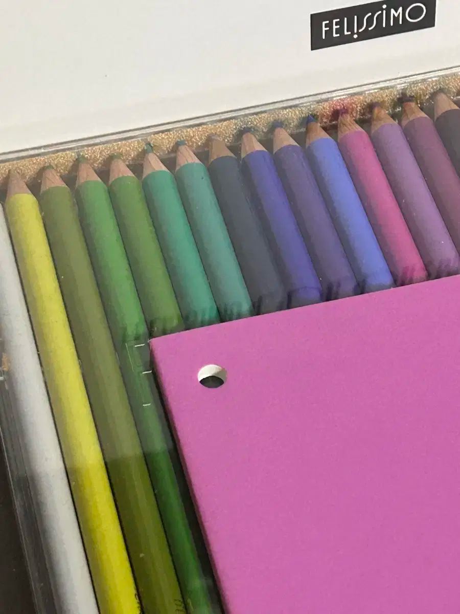 フェリシモ色鉛筆500色＋特別蛍光色25色 FELISSIMO 500色鉛筆 TOKYO