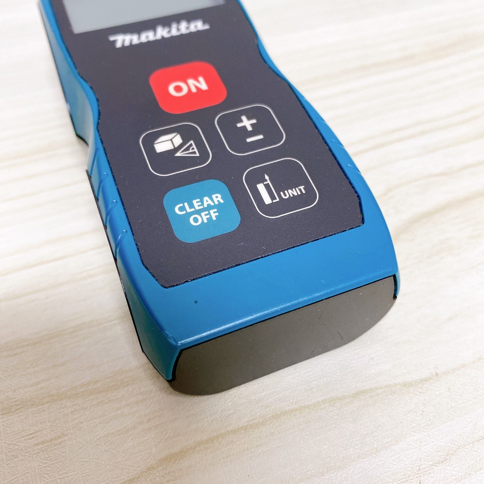 □Makita マキタ レーザー距離計 LD050P 測定器 美品□ - メルカリ □Makita マキタ レーザー距離計 LD050P 測定器 美品□ - メルカリ