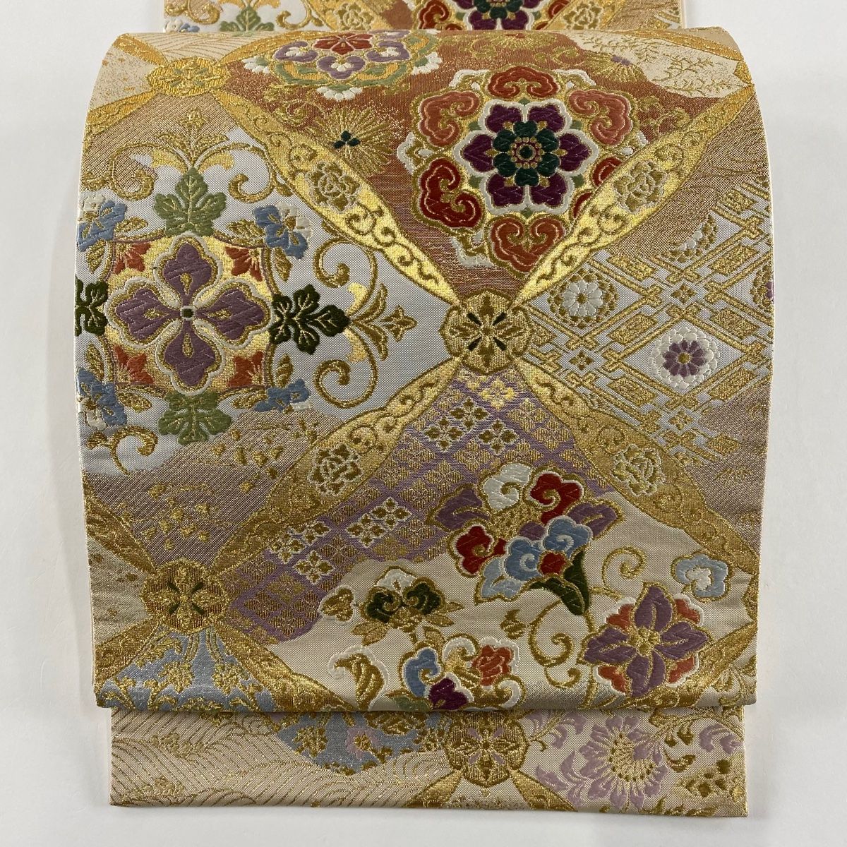 F69 袋帯 正絹 椿 唐織り 袋帯 秀品 椿 菊 唐織 箔 柔らかく 薄茶色