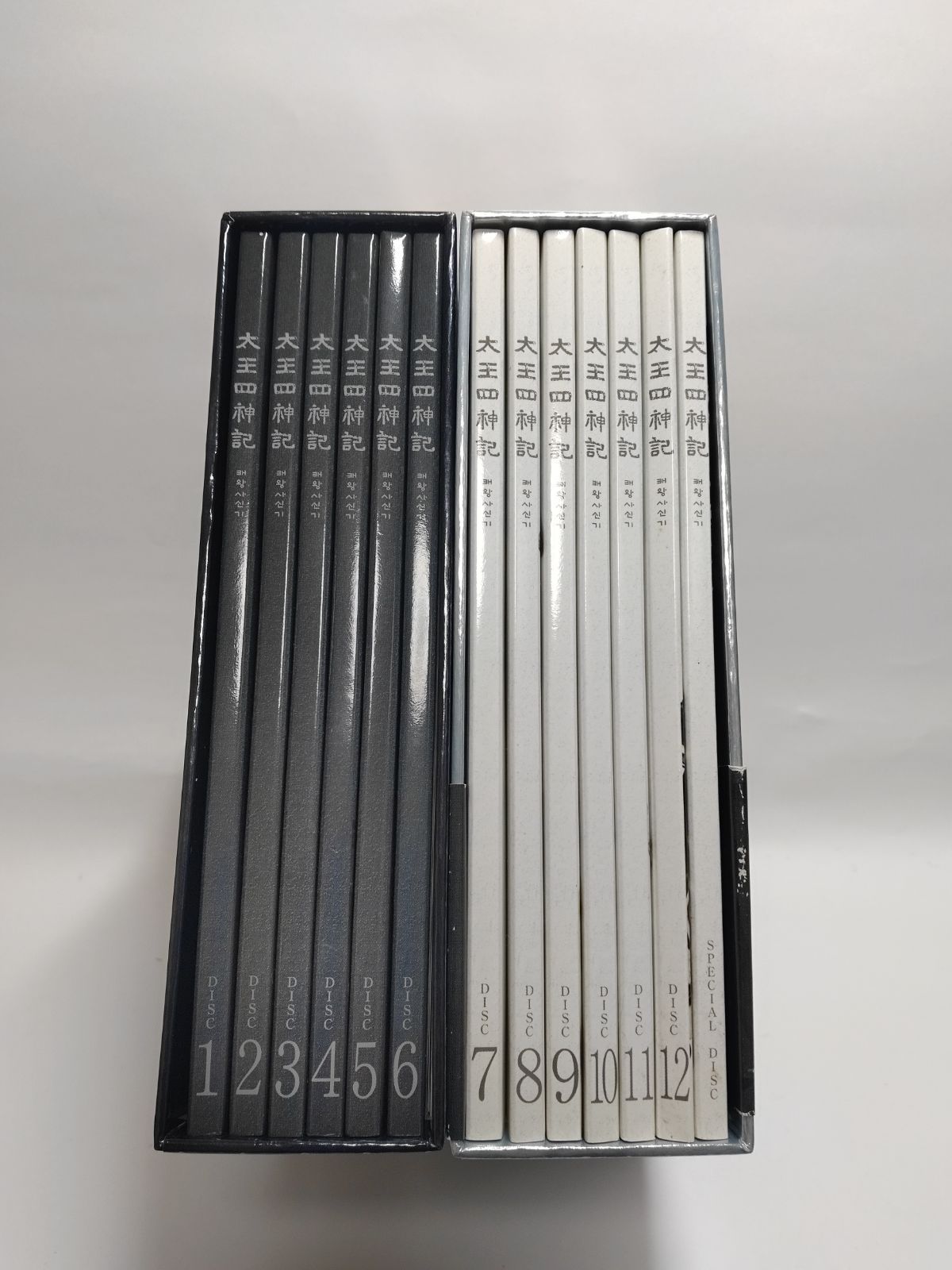 【セット】神と呼ばれた男 ノーカット版 DVD-BOX Ⅰ・Ⅱ・Ⅲ〈4枚組〉 神と呼ばれた男 DVD BOX 1・2 ・ 3 全巻セット - メルカリ