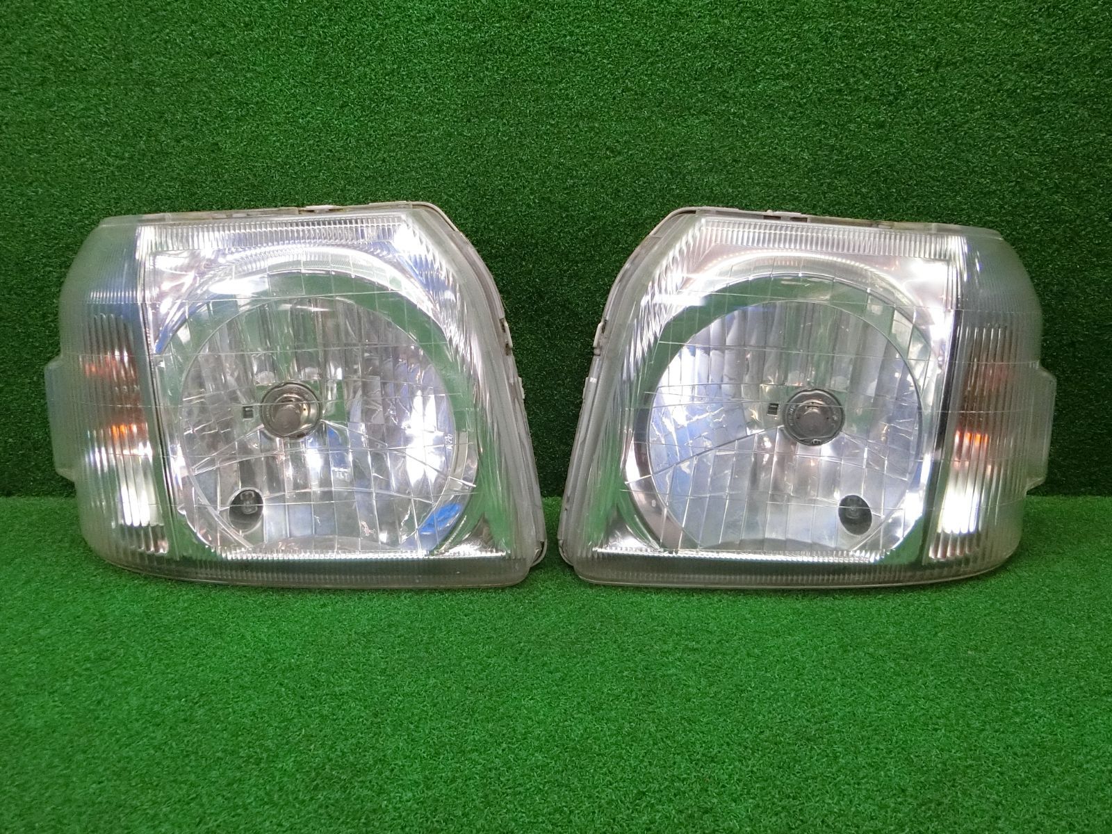 コーティング済 バモス HM1 ヘッドライト 左右セット KOITO コーティング済 バモス HM1 ヘッドライト 左右セット KOITO