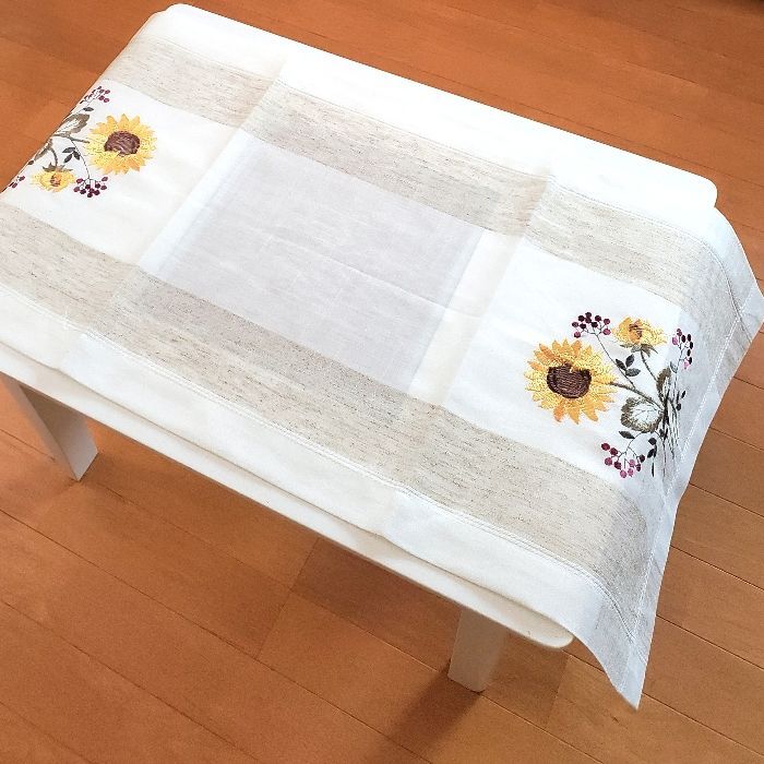 エストニア輸入 テーブルクロス 約40 88 cm ヒマワリ 花柄 刺繍 リネン