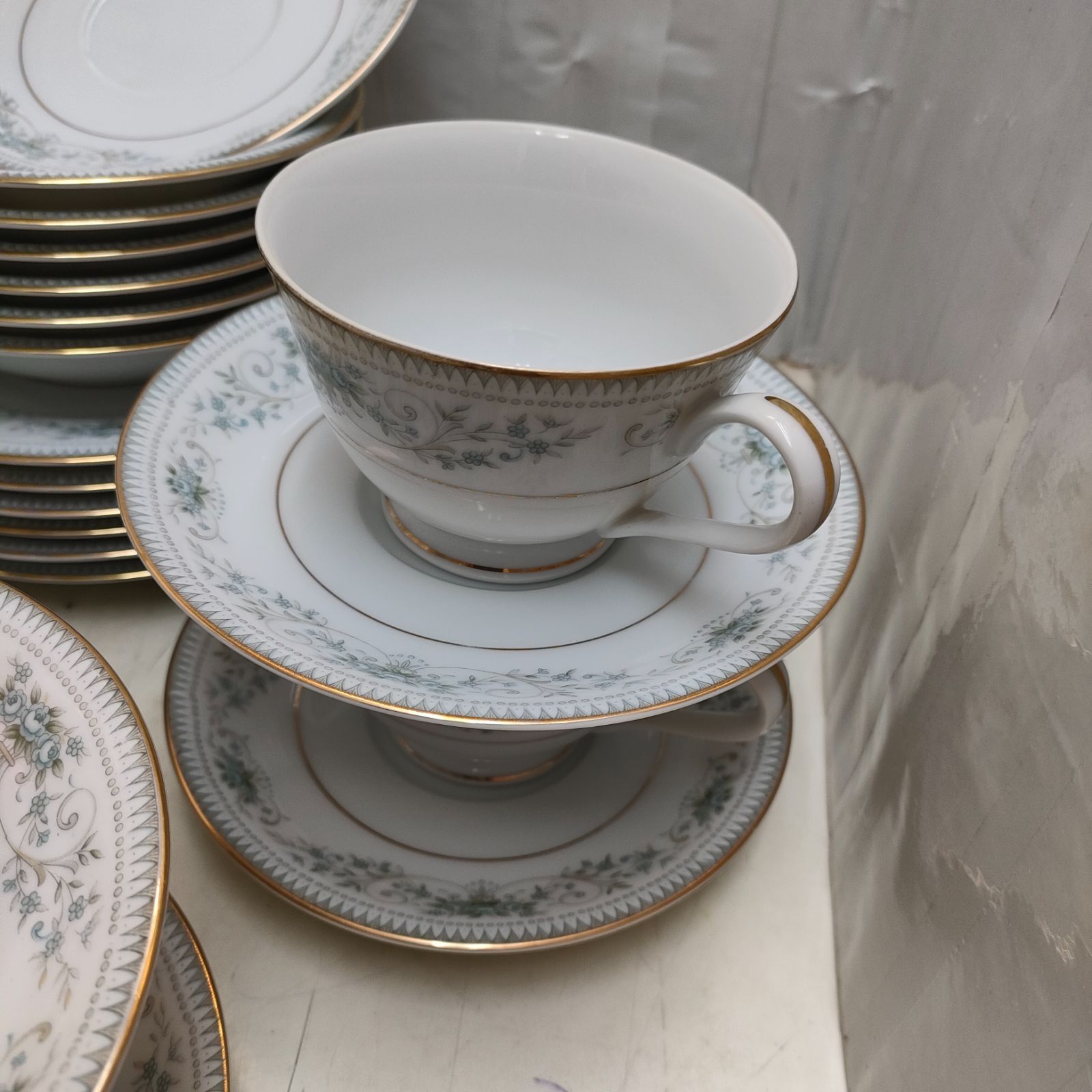 ノリタケ ノーブル 2600シリーズ 食器セット