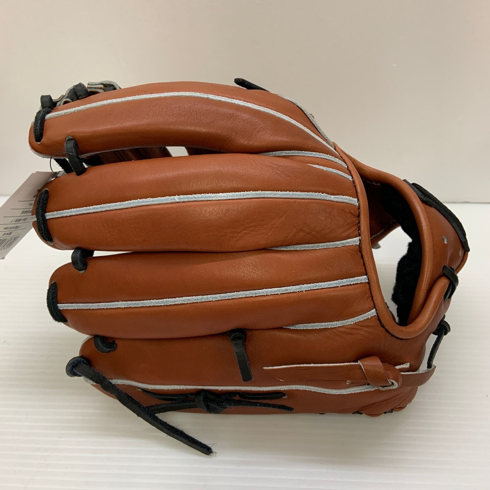 スニーカ アトムズ ATOMS 内野手用展示会 上武職人モデル 硬式 大人 一般 内野手用 グローブ グラブ 右投げ AKG-N20S6 タグ付き 野球 6557