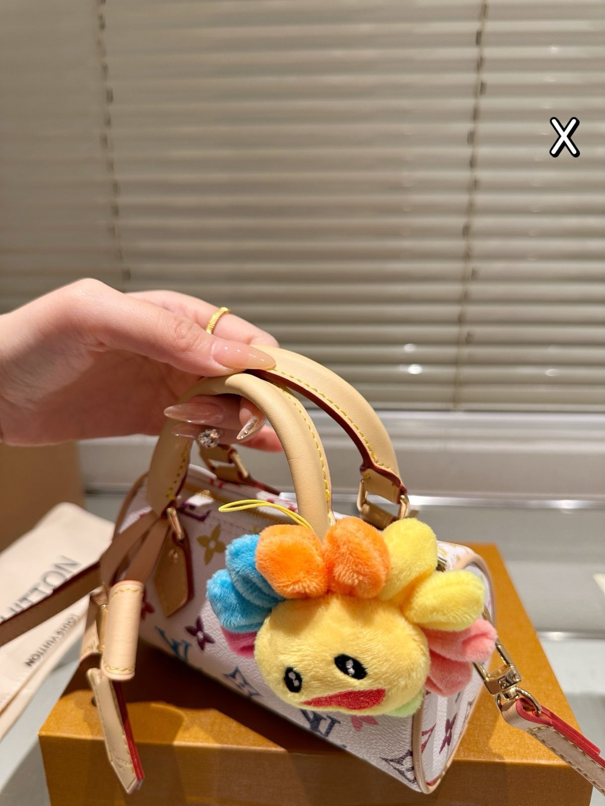 今日特価】LV x Takashi Murakami White Multicolor Nano Speedy