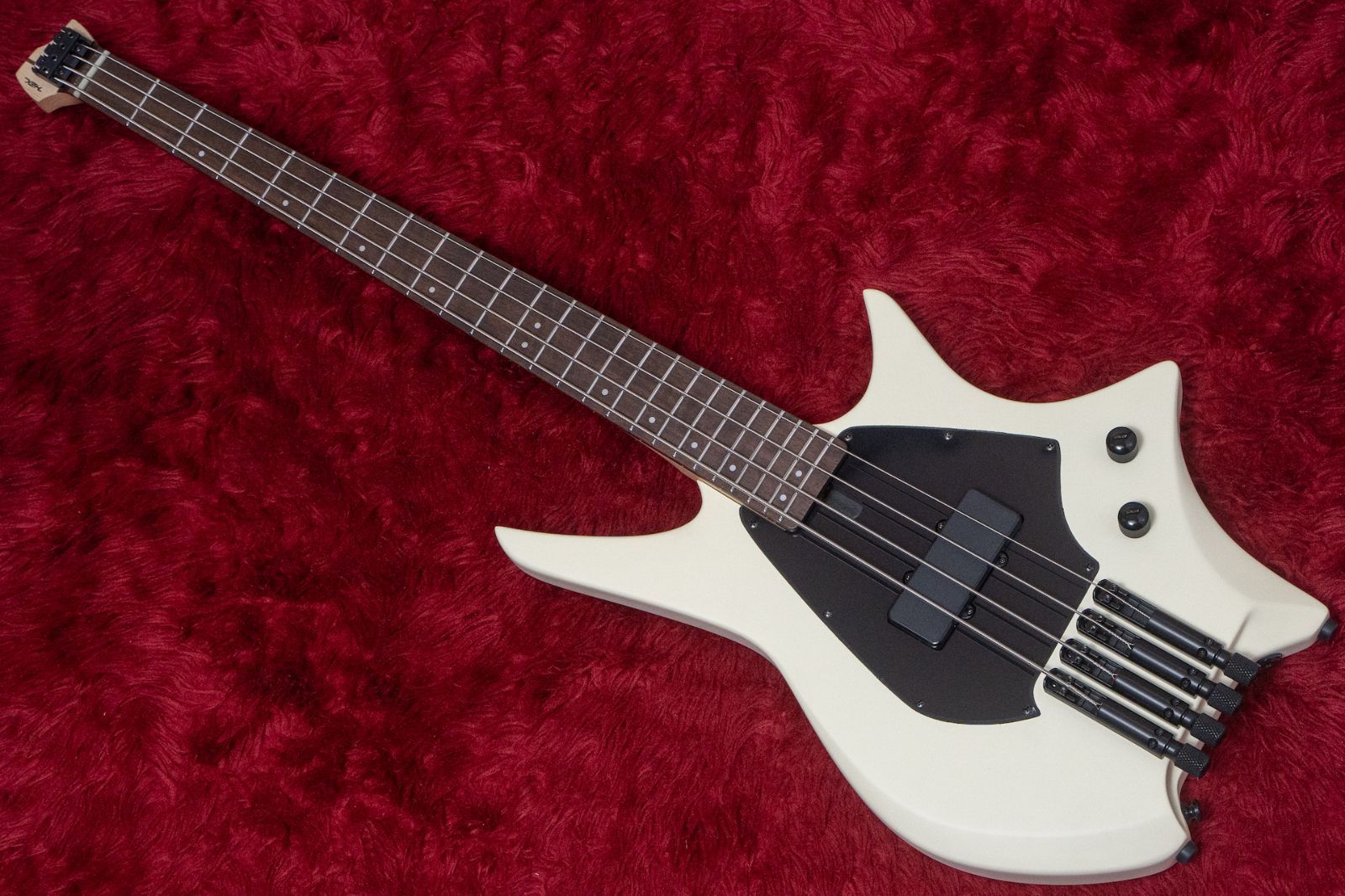new】HEX Guitars / NB300 Ivory - メルカリ