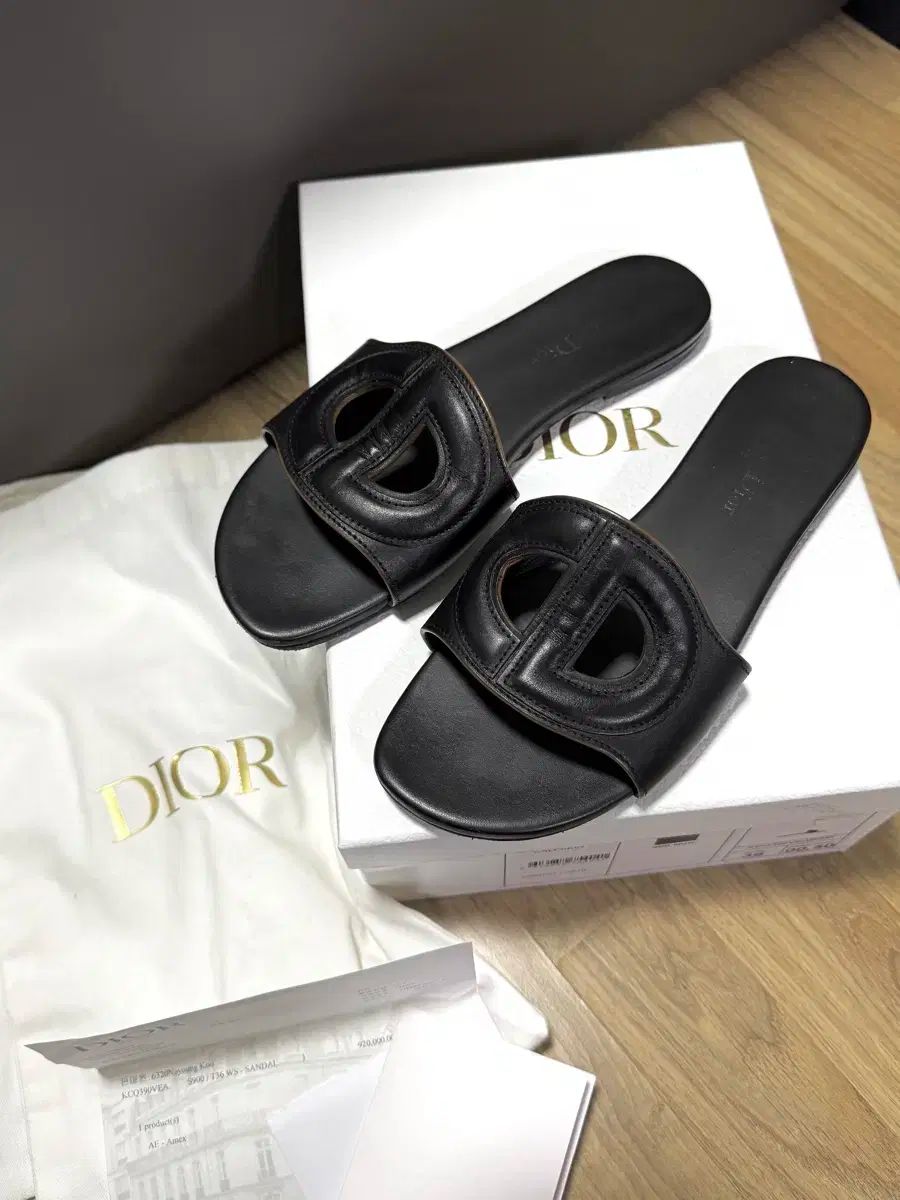 新品 Dior ミュール サンダル DIOR | ミュール&サンダル |ウィメンズシューズ｜ディオール公式