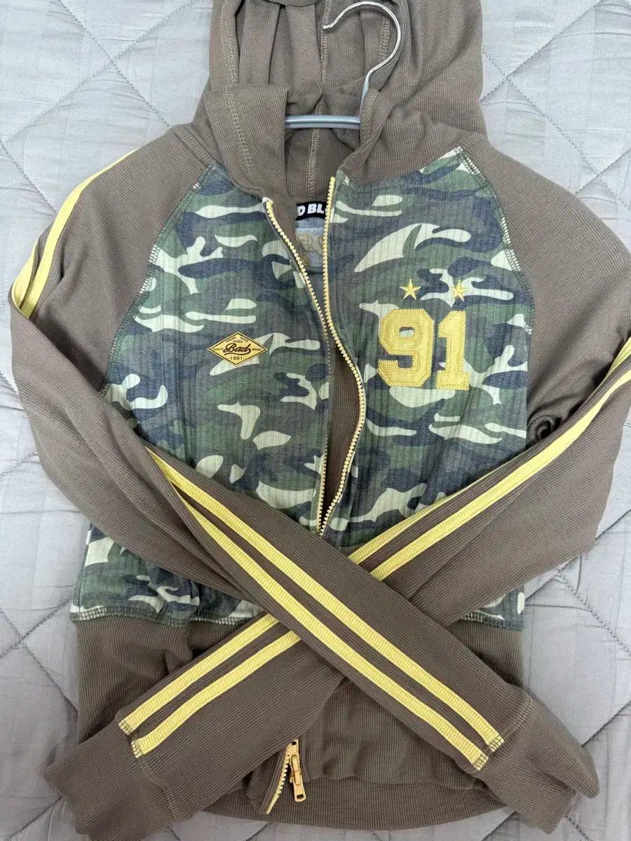 Badblood フードジップアップ