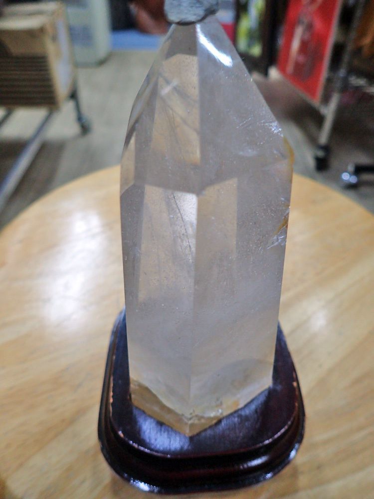 【天然石】水晶六角柱＿クリスタルの置物 (866g) 天然石】水晶六角柱、クリスタルの置物 (866g) - メルカリ