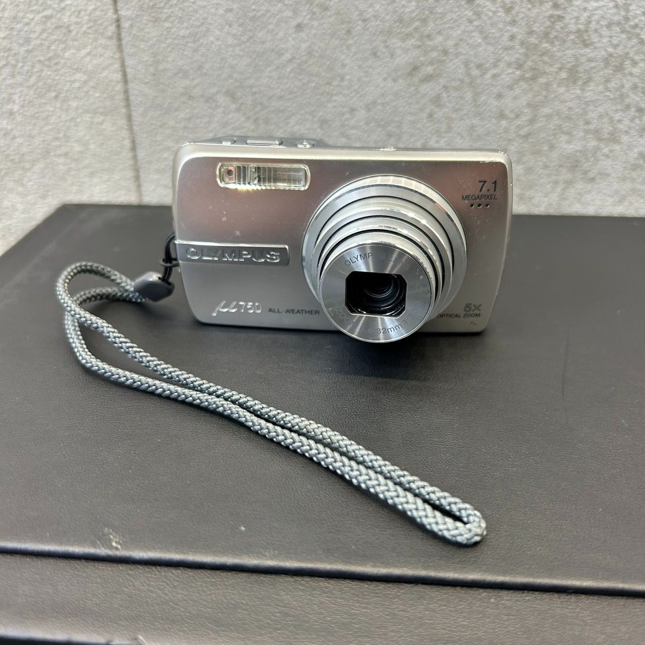 μ750