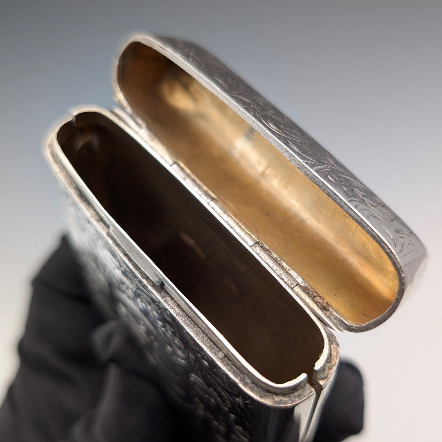 1900年代 英国 アンティーク 純銀製 シガレットケース 80g 1900年代 英国 アンティーク 純銀製 シガレットケース 80g 1906