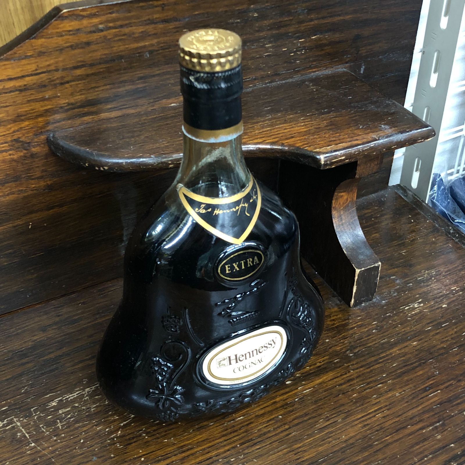 【古酒】Hennessy XO 　金キャップ グリーンボトル 750ml Amazon.co.jp: ヘネシーXO 40°700ml 古酒 金キャップ グリーン