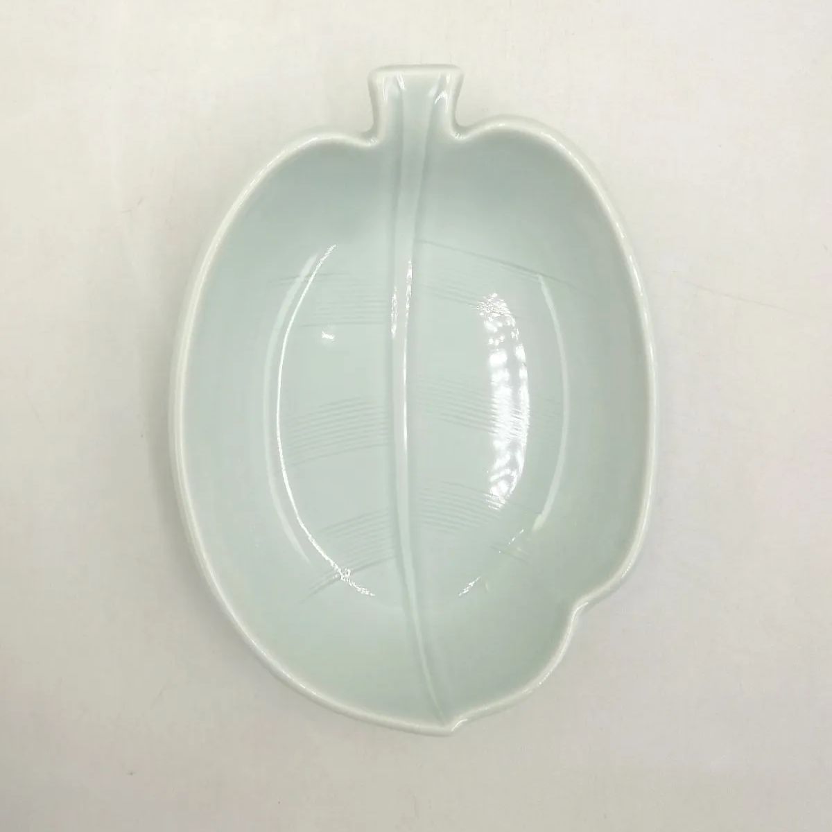 【まとめ買い対象外】有田焼　笹　6寸　皿　中皿　中鉢　葉っぱ　木の葉　１０枚　陶器　和食器　器