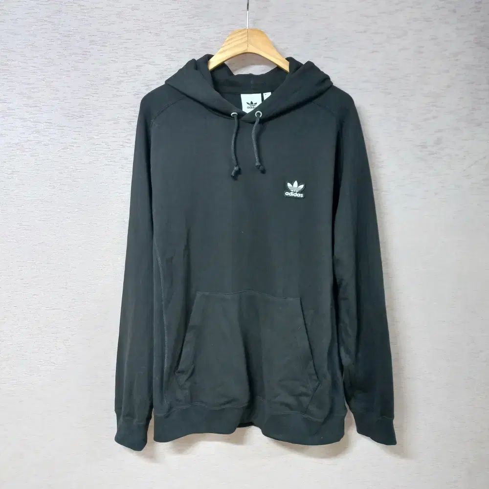 【雷市場（ポンジャン）商品韓国直送】 A2 ー 6 /アディダス PULLOVER HOODY 黒 フード付きTシャツ メンズ XL