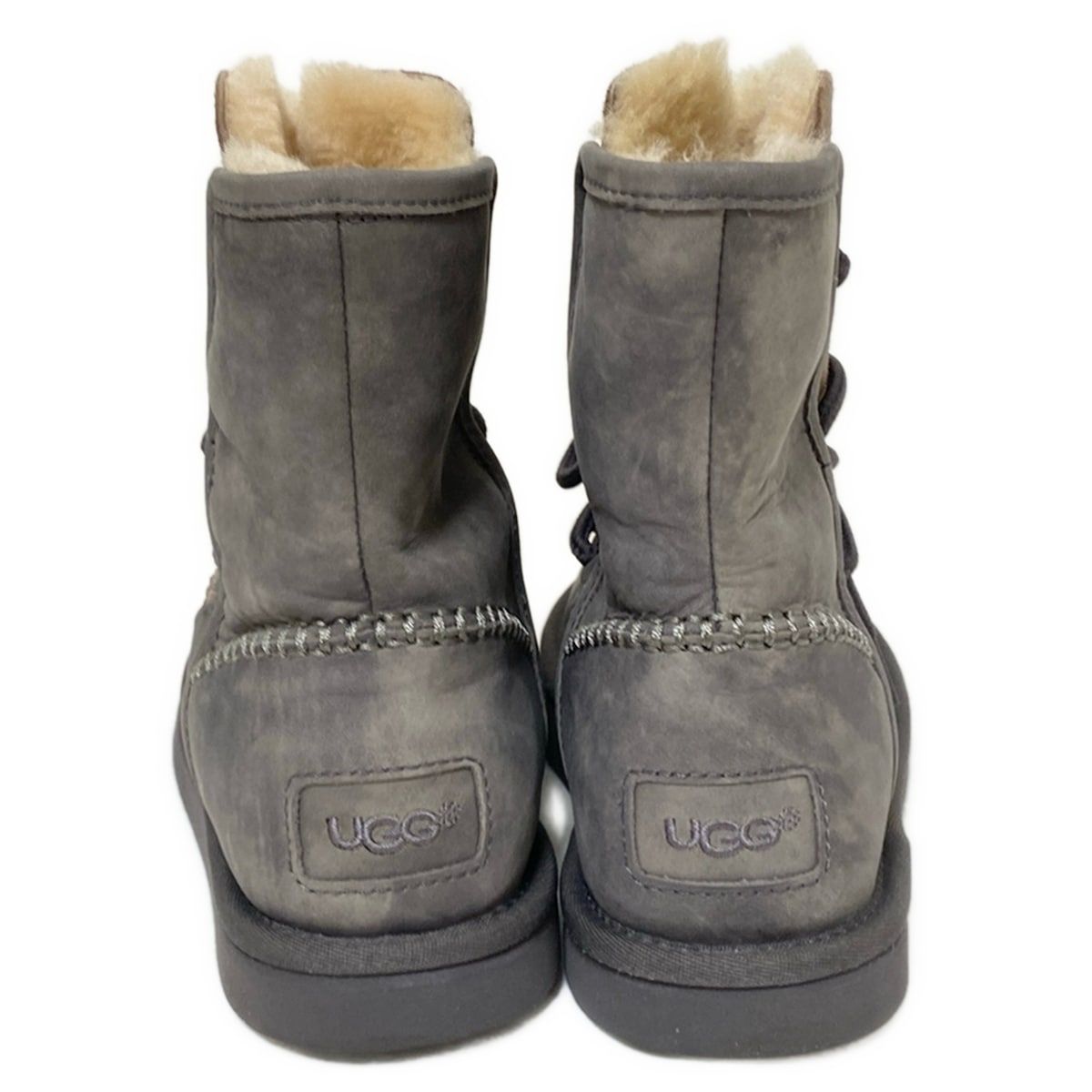 UGG