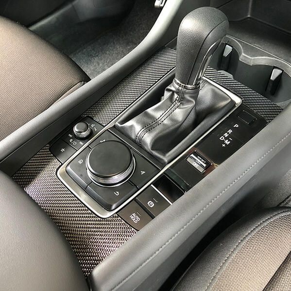 【定形外無料/代引不可】 ハセプロ　マジカルカーボン　センターコンソール用 マツダ　MAZDA3ファストバック　15S　BP5P　2019.5～ブラック/ シルバー/ ガンメタ/ マットブラック/ レッド/ ピン