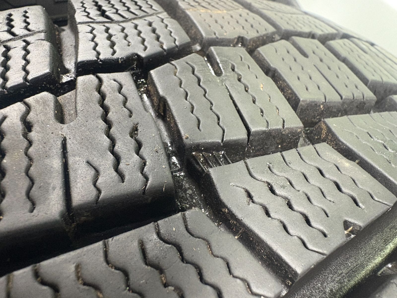 スタッドレス TA659