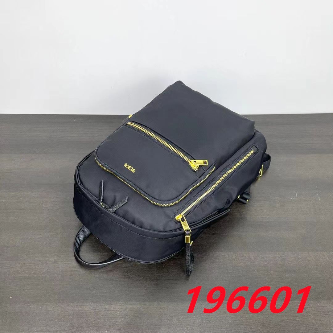 新品未使用TUMI voyageur レディース リュックサック 196601 TUMI voyageur 「ホールジー」バックパック196601  ガンメタル