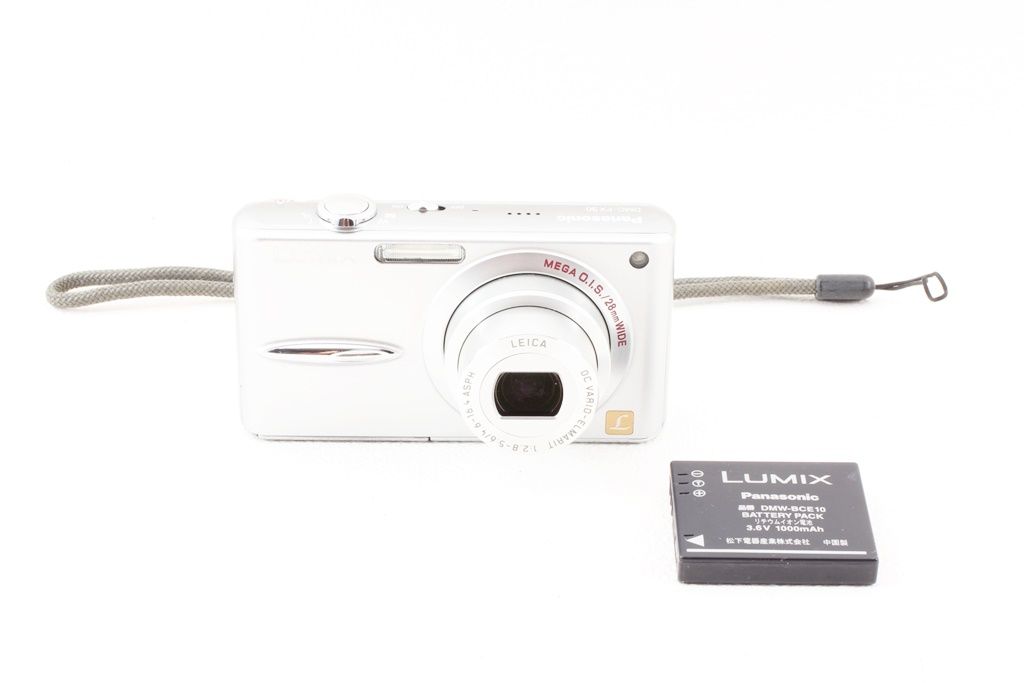 カメラ 美品 Panasonic パナソニック LUMIX DMC-FX30 コンデジ