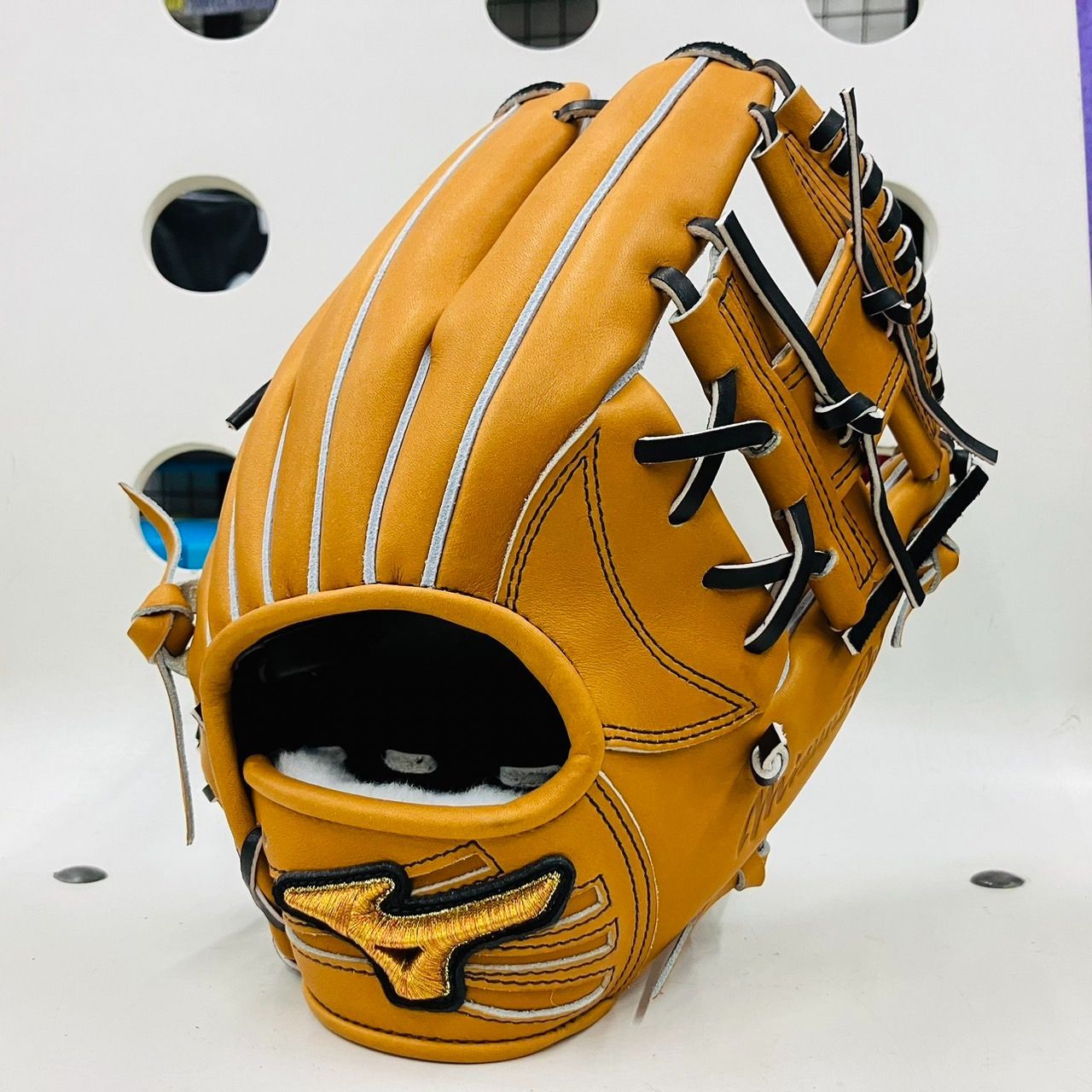 ミズノプロ MIZUNOPRO オリジナルオーダーグラブ 硬式用 内野手用 坂本勇人型 5ｍｍ大 薬指リング搭載 高校野球対応 フィット感抜群  受注生産商品 - メルカリ