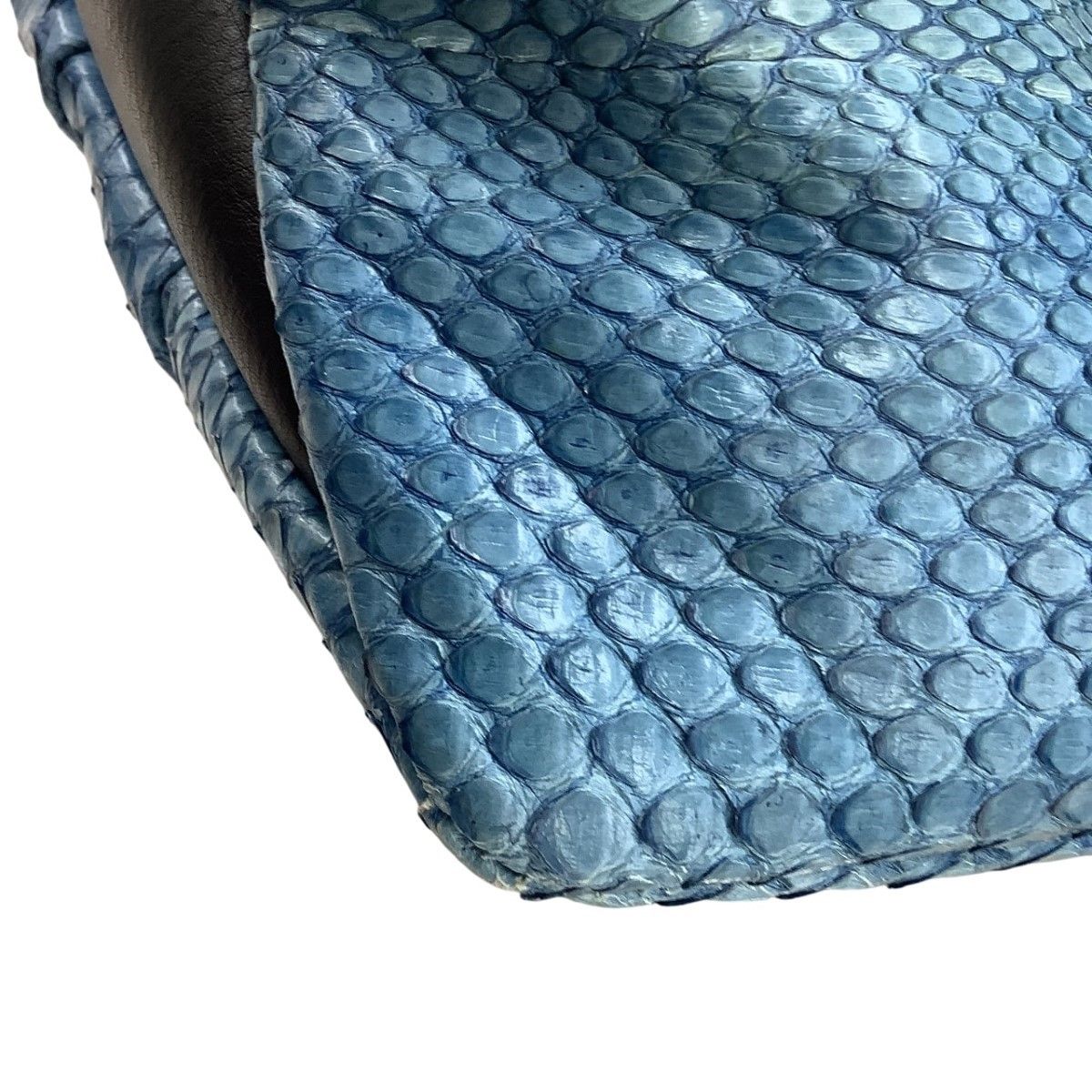 レディース レザー バッグ パイソン JRA認定 305 スカイブルー - メルカリ 