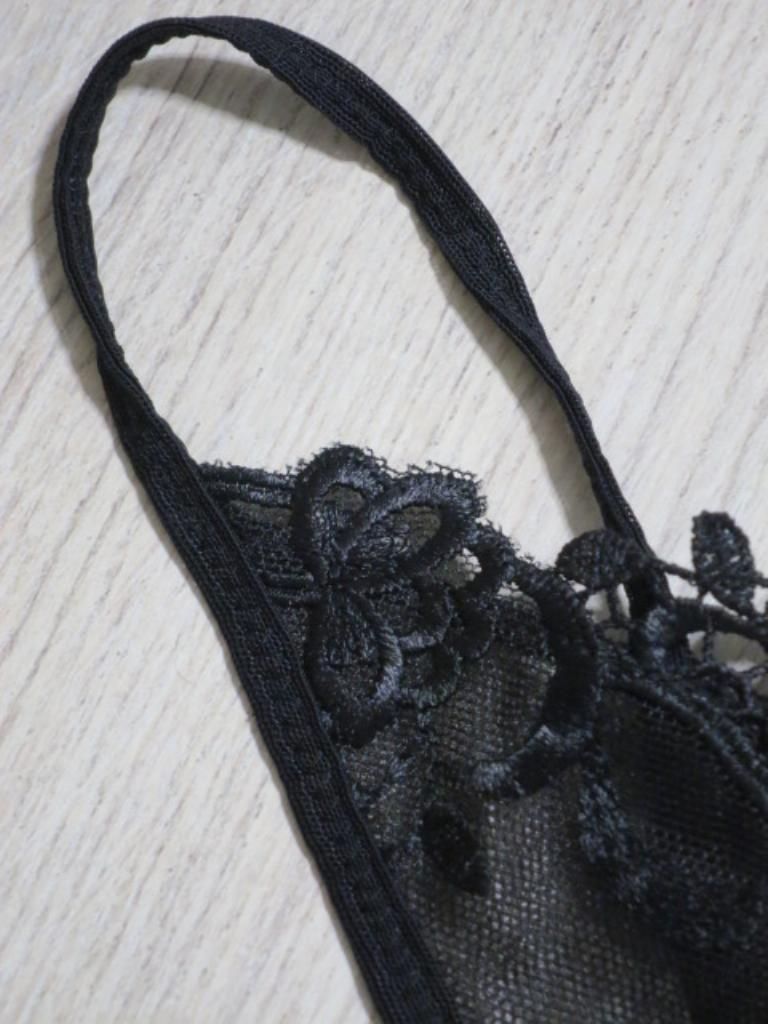 新品タグ付き Wワコール トレフル 紐Tショーツ スワロフスキー飾り付き