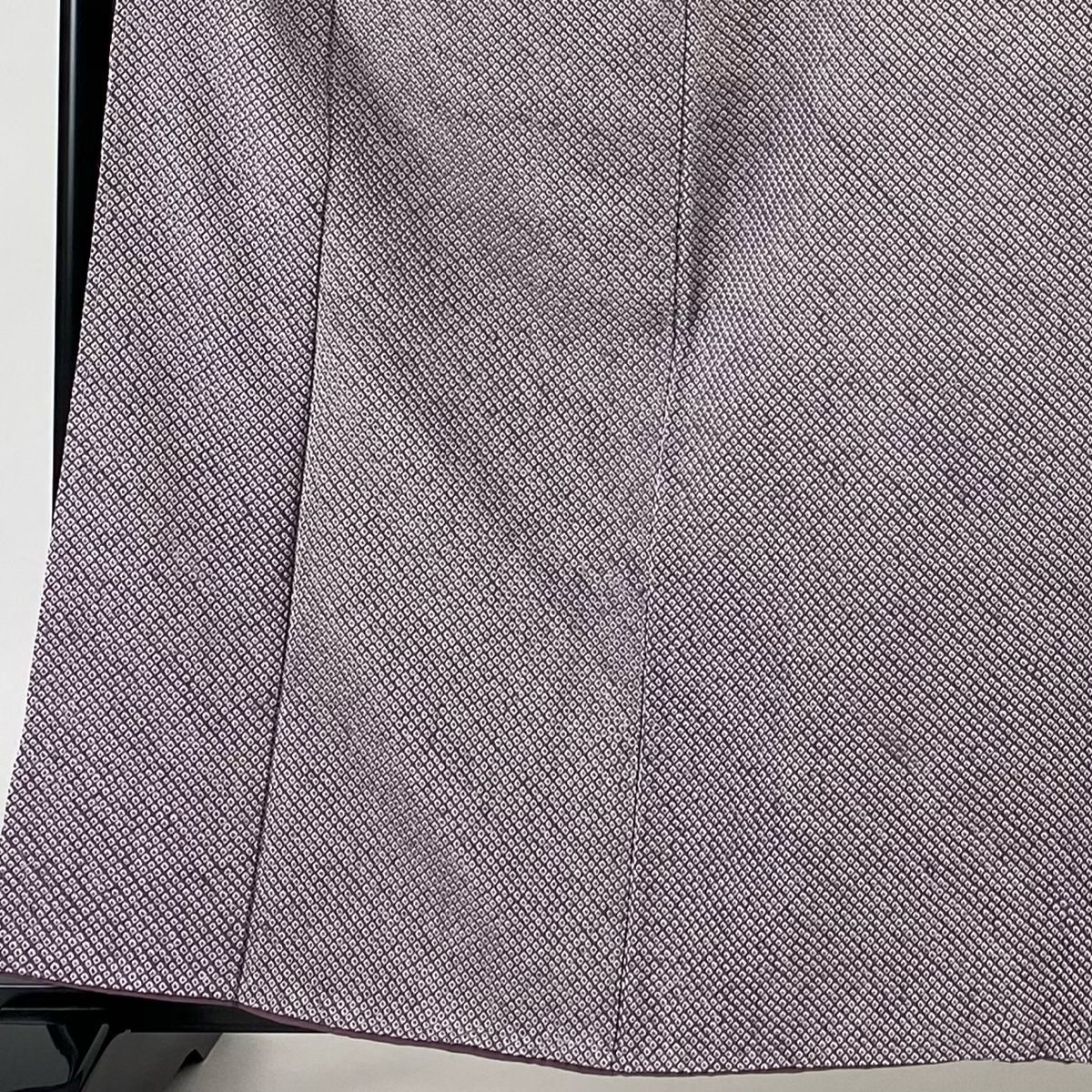 美品 小紋 総絞り 赤紫 身丈155cm 裄丈65cm 袷 お洒落 仕立て上がり 絞り小紋 リサイクル着物 無地着物 身丈155cm Mサイズ 紫色 裄