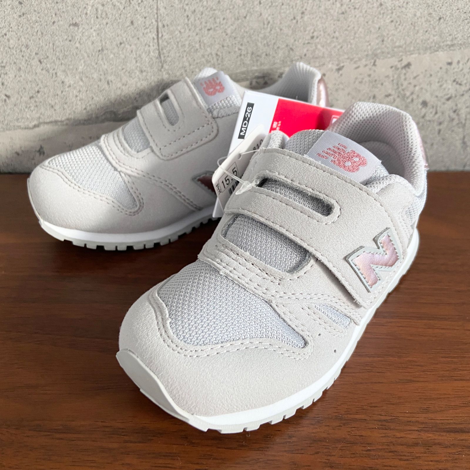メルカリshops 新品 14 5センチ グレー ピンク ニューバランス スニーカー キッズ